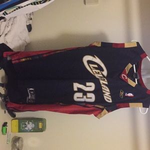 Lebron cavaliers jersey throw back
